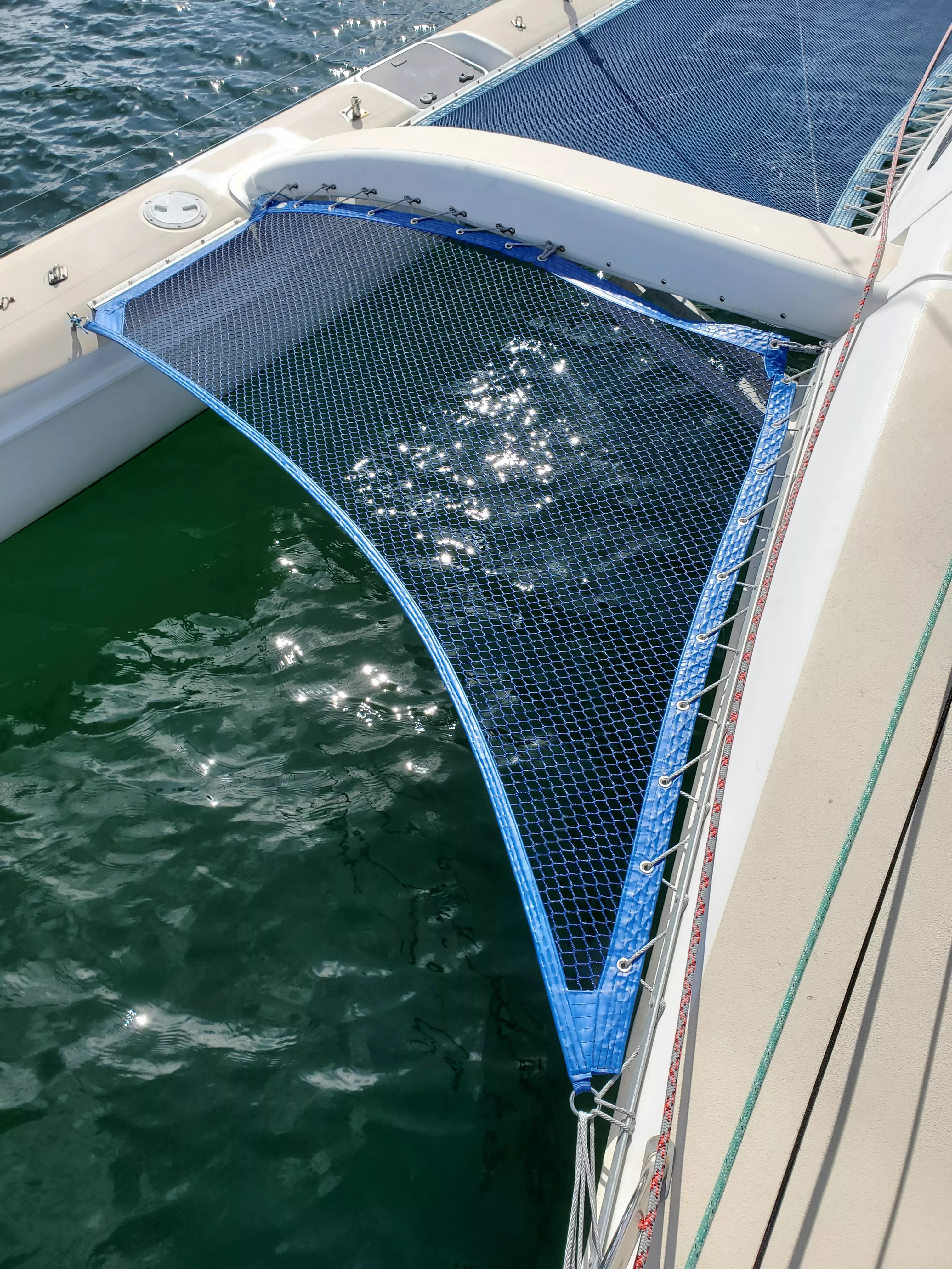 Light Duty 3/4” Nylon Open Net for a F-25A Wing catamaran trampoline net main picture