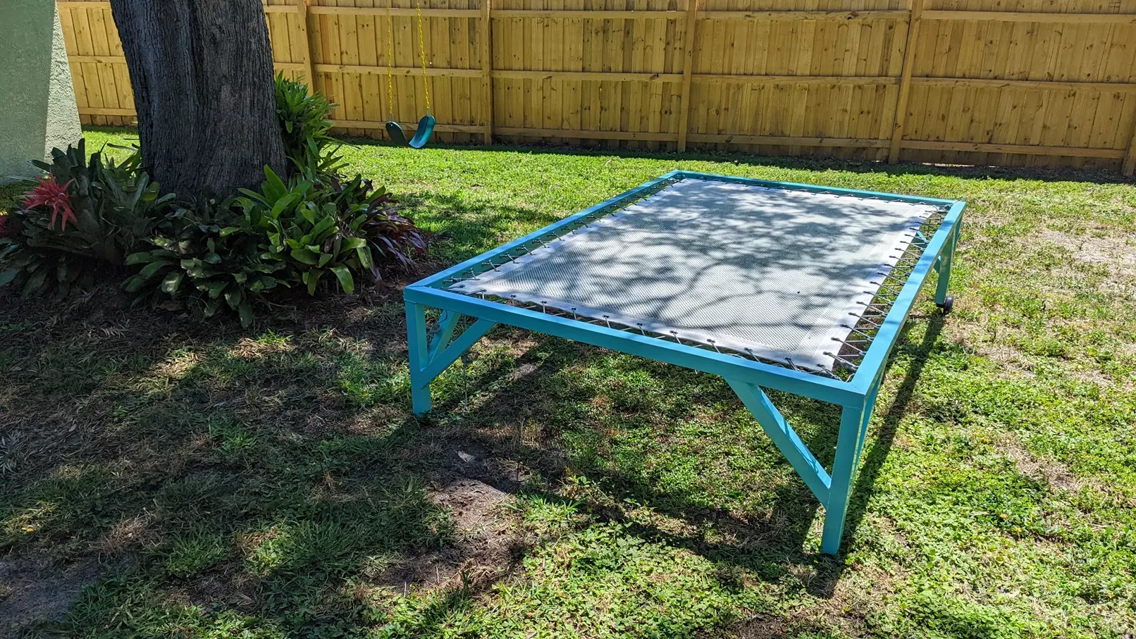 Florida Queen BreezeBed with White ComfortMesh