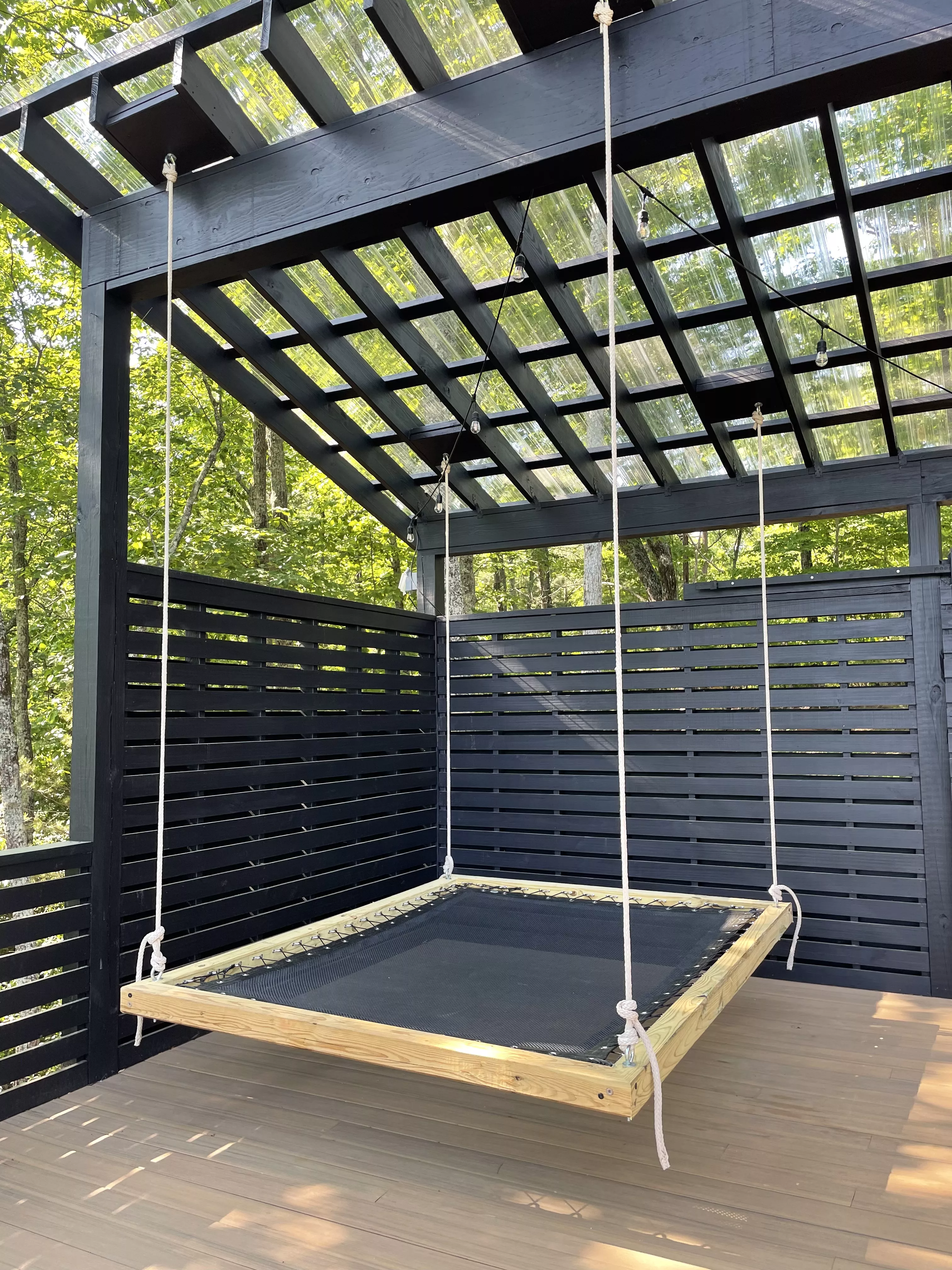 Florida Queen BreezeBed with Dusky Gray ComfortMesh & Black Perimeter