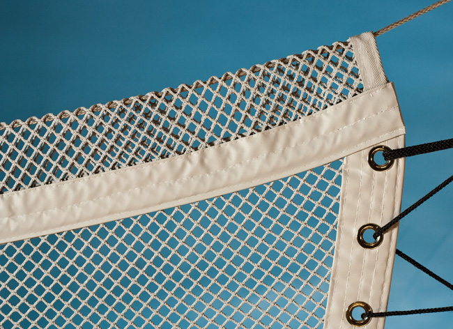 Offshore 3/8 inch Polyester Open Net with a cable sleeve border